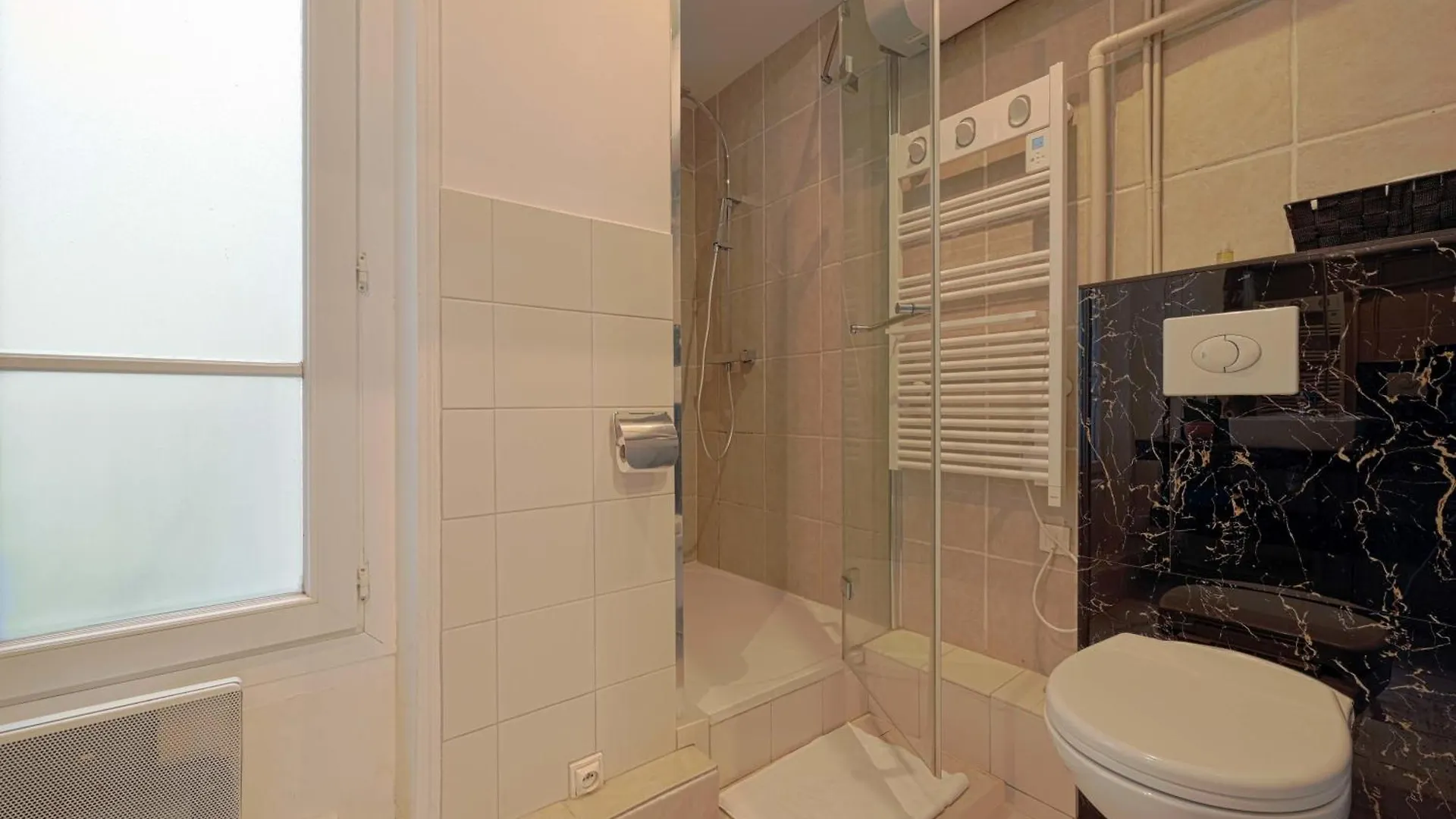 Large Modern Studio Close To The Eiffel Tower And Paris Highlights Apartment
