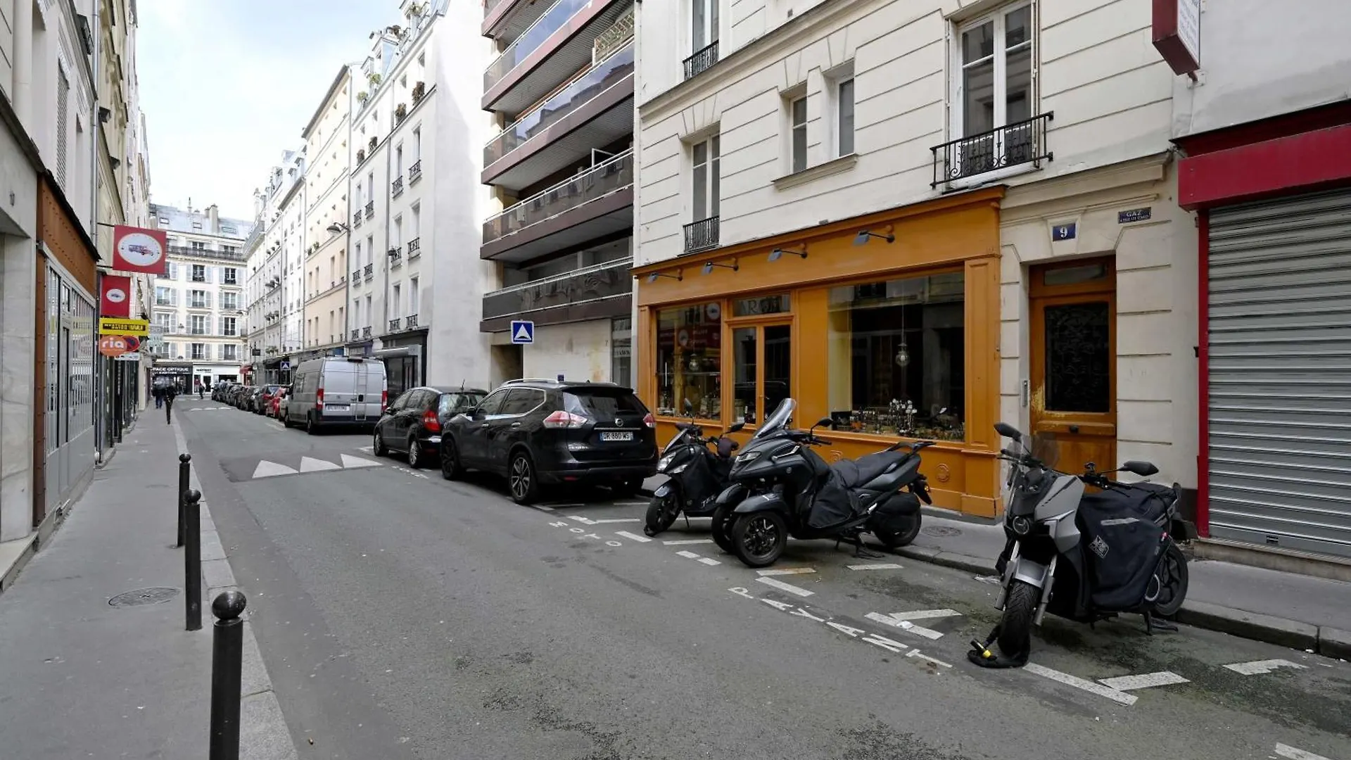 Large Modern Studio Close To The Eiffel Tower And Paris Highlights Lägenhet